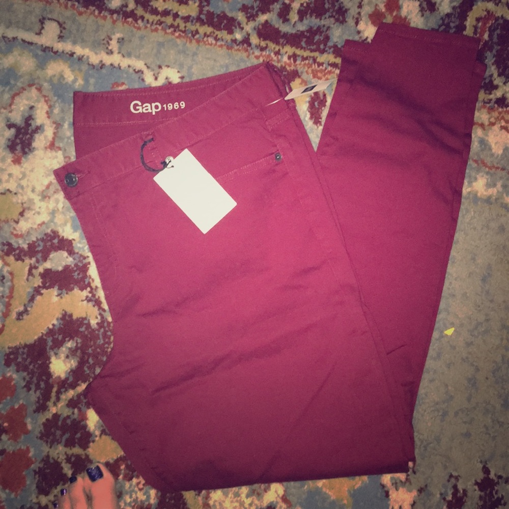 Gap women’s skinny jeans maroon 35r